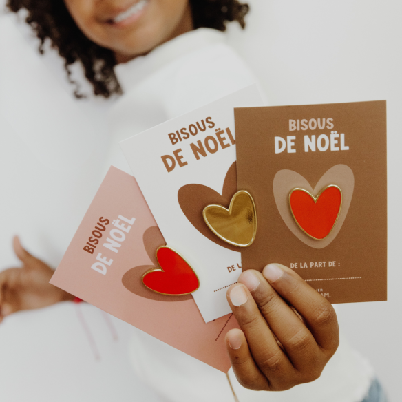 Pins carte bisous de Noël beige