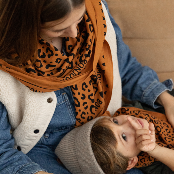 Foulard léopard 100cm