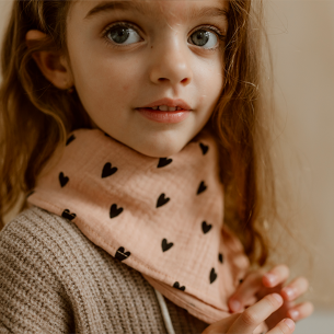 foulard gaze de coton coeur rose