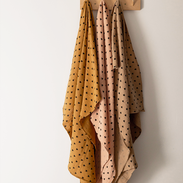 lange bébé coeurs rose gaze de coton