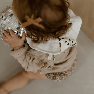 col amovible gaze de coton coeurs